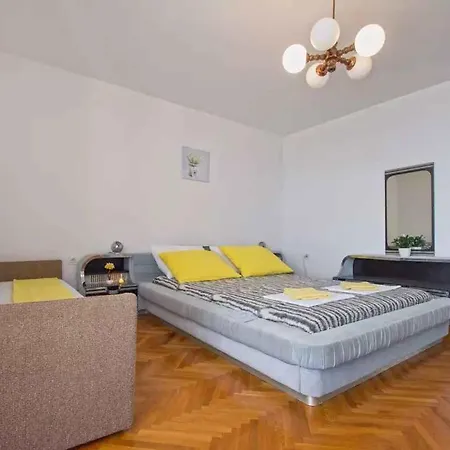 In 39135 Novi Vinodolski