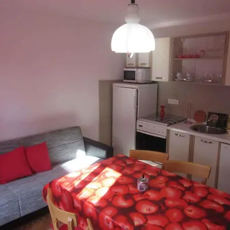 In 39135 Apartment Novi Vinodolski