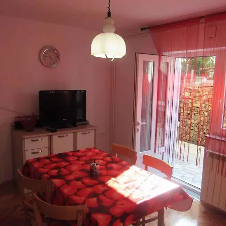 In 39135 Apartment