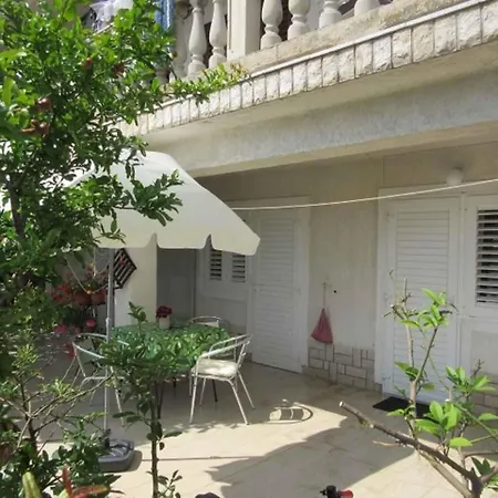 In 39135 Apartment Novi Vinodolski