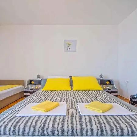 Appartement In 39135